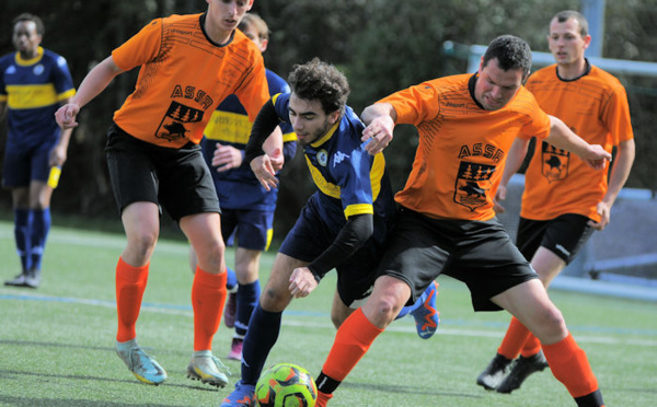 Seniors D4 - Un moindre mal et des nouveaux maillots...